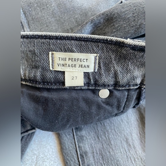 New Madewell the perfect vintage jean women’s size 27
Color Gray - Picture 14 of 16